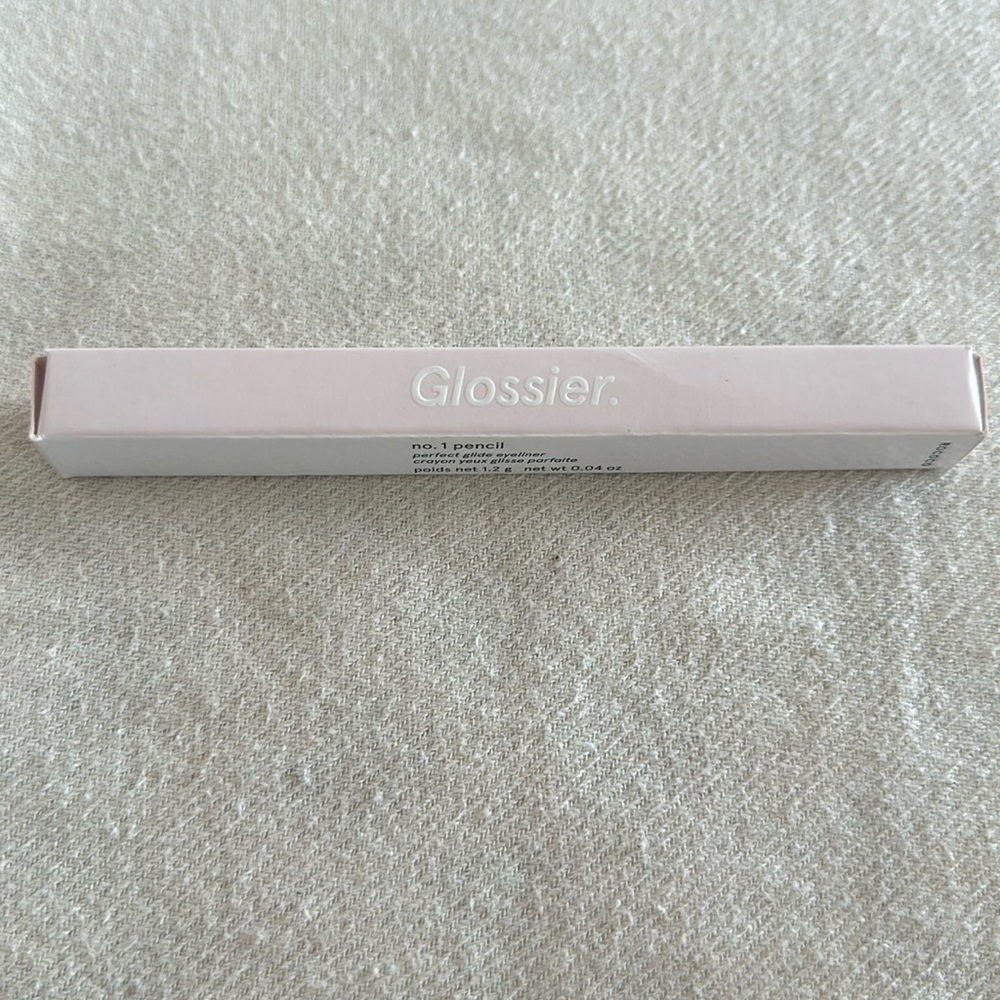 Glossier no. 1 eye pencil in Rococo
